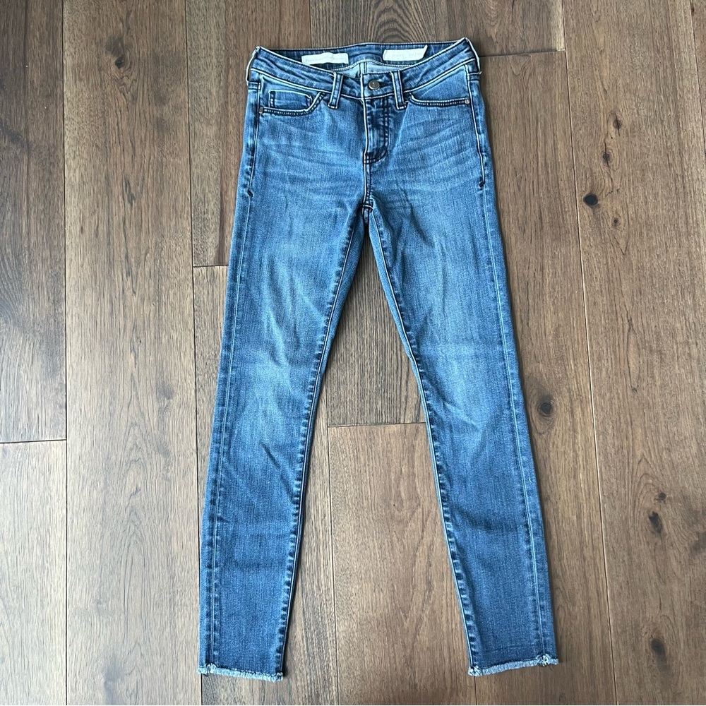 Anthropologie Pilcro and the Letterpress mid rise skinny jeans, raw hem, size 25